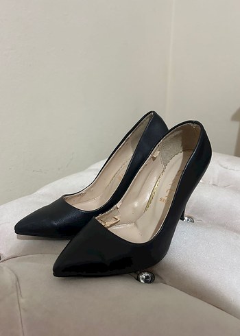Diğer Siyah Modern Klasik Stiletto Topuklu Kadın Ayakkabı