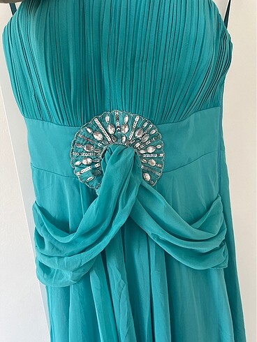 Boyundan bağlamalı abiye - Görsel 2