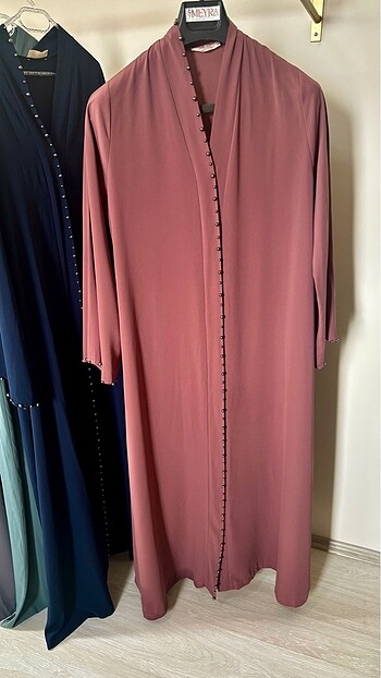 40 Beden İNCİLİ GÜL KURUSU ABAYA FERACE 1 BEDEN