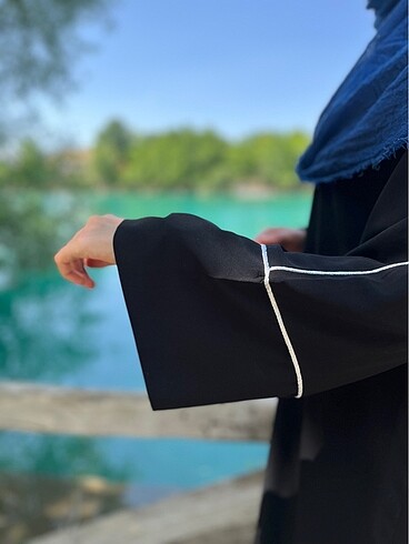 m Beden siyah Renk 1 BEDEN OMUZ BİYELİ ABAYA