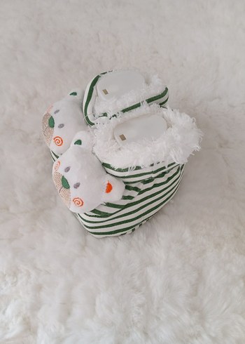 Beyaz Nakışlı Kürklü Bebek Panduf - Görsel 2