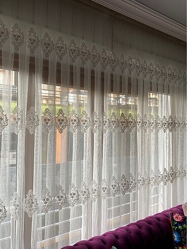 Damask desenli perde