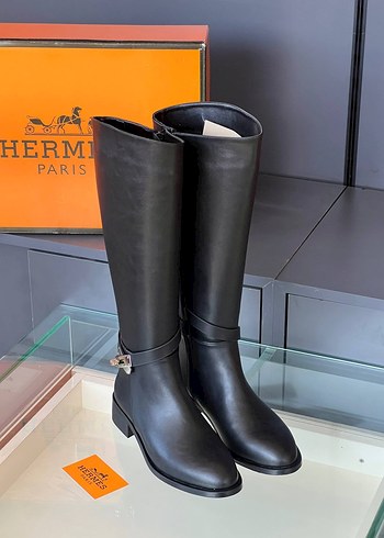 Hermes Siyah Deri Tokalı Dizüstü Çizme