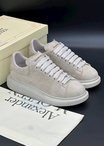 ALEXANDER MCQUEEN