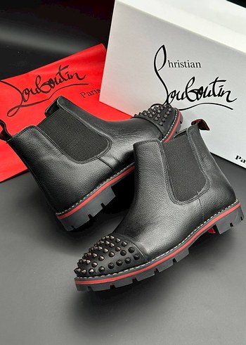 43 Beden CHRİSTİAN LOUBOUTİN HAKİKİ DERİ