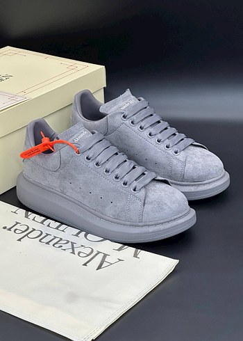 ALEXANDER MCQUEEN