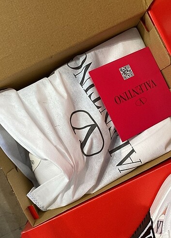 37 Beden Valentino spor ayakkabı