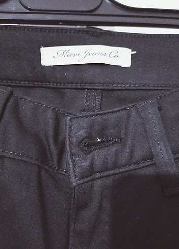 26 Beden siyah Renk Mavi jeans Adriana pantolon 