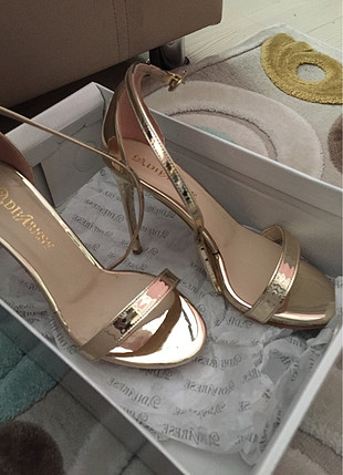 Gold renk
