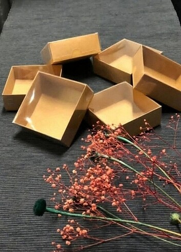 10 Adet Asetat Kapaklı Karton Kutu 8x8x3
