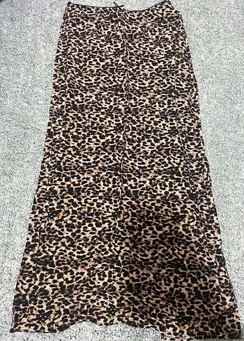 Pull and bear leoparlı midi etek - Görsel 4