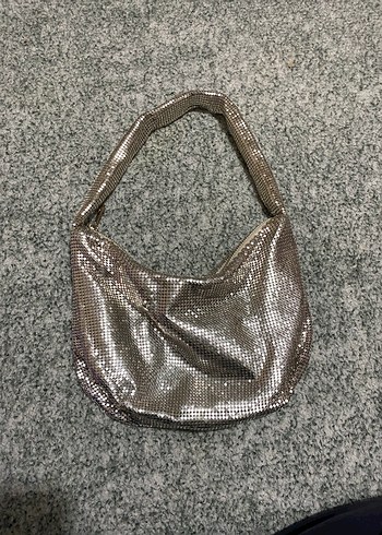 Pull and bear gold kol çantası - Görsel 4