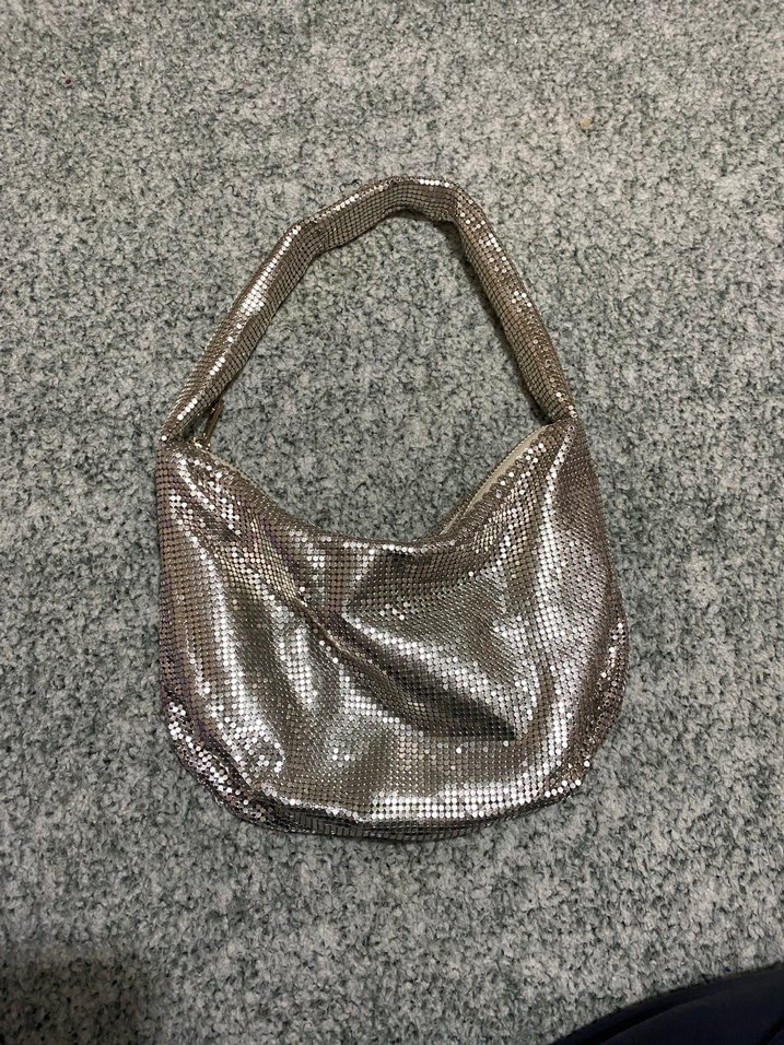 Pull and bear gold kol çantası - Görsel 4