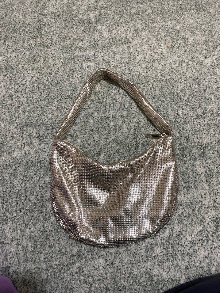 Pull and bear gold kol çantası - Görsel 2