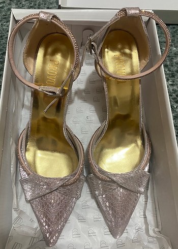Ayakkabı dünyası  parlak stiletto - Görsel 2