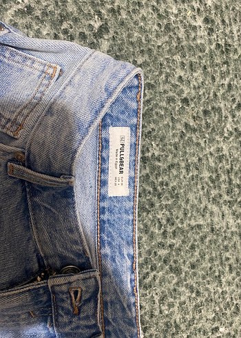 Pull and bear mavi yırtık denim şort - Görsel 3