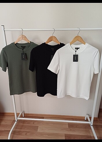 Haki Basic Tshirt