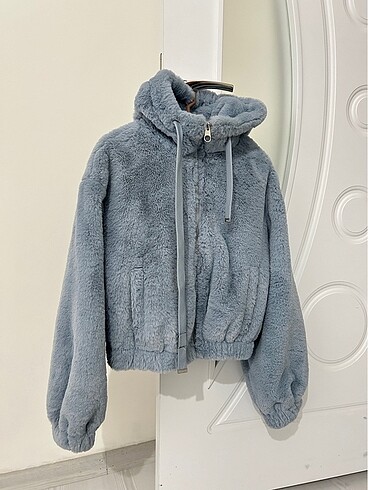 BERSHKA CEKET