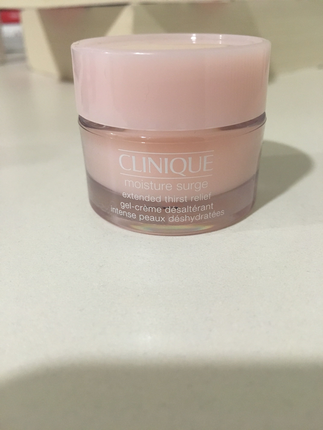 Clinique Moisture Surge Nemlendirici