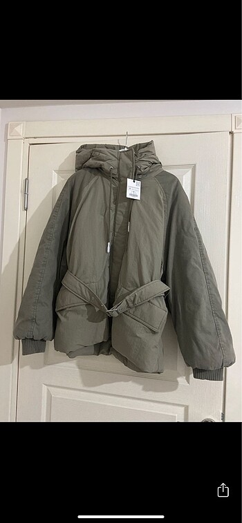 Zara Etiketli Mont