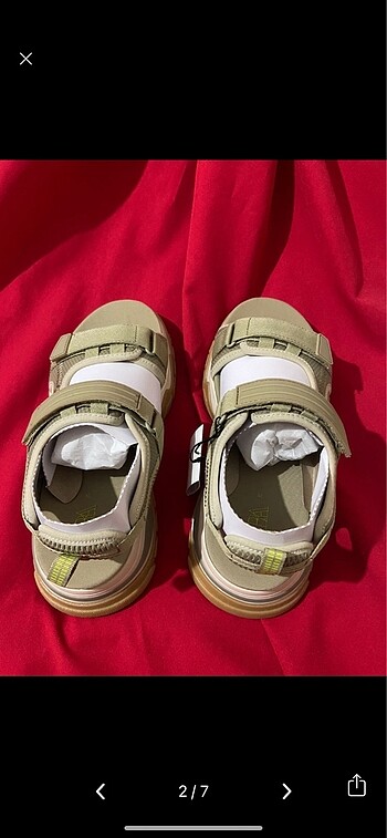 Zara Zara Etiketli Sandalet