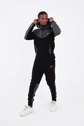 Nike Tech Fleece Eşofman takımı