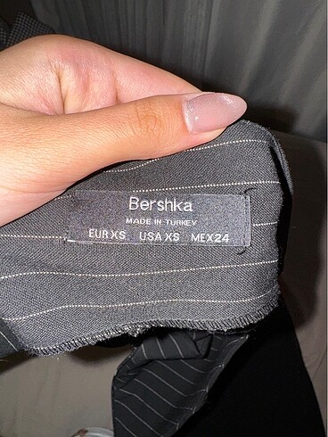xs Beden BERSHKA etek