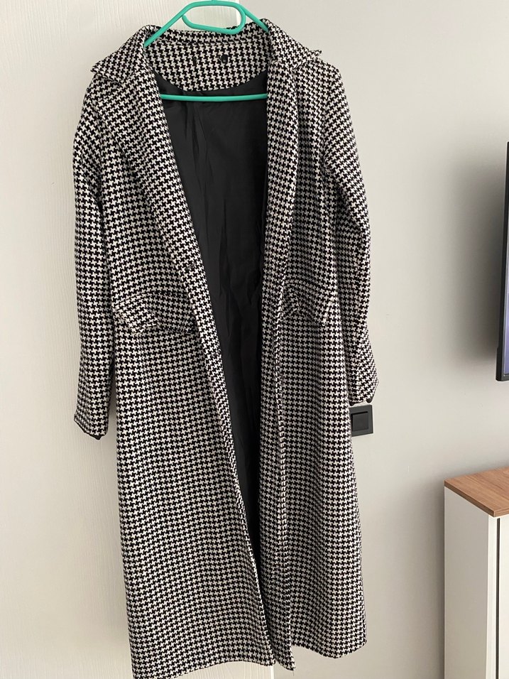 Düğmeli Uzun Gri Kazayağı Kadın Kaban - Görsel 5