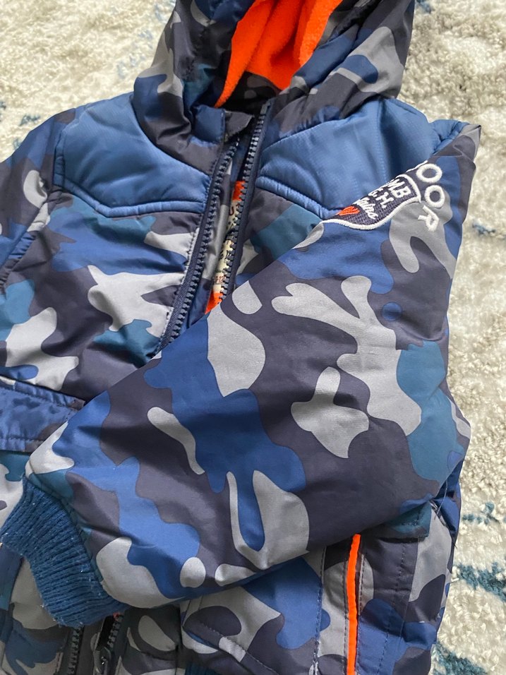 Erkek Çocuk Kamuflaj Desenli Kapüşonlu Mont - Görsel 2