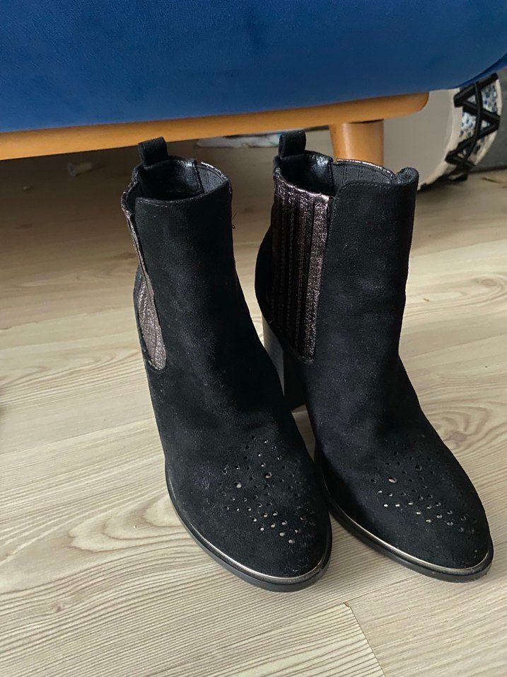 Siyah Süet Yılan Desenli Tokalı Topuklu ipekyol bot - Görsel 2