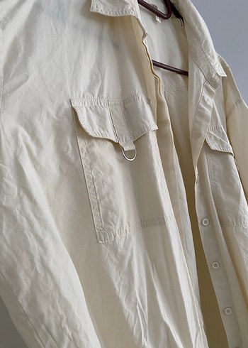 Beyaz Keten Düğmeli Salaş Kadın Gömlek - Görsel 2