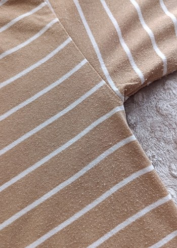 Açık Kahve Rengi Çizgili Uzun Kollu Kadın Tişört - Görsel 2