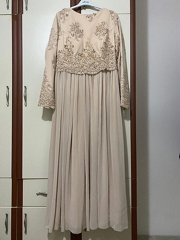 Armine Pelerinli Abiye Elbise