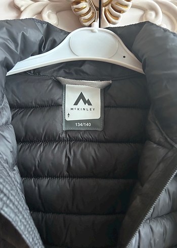 Siyah Fermuarlı Kadın Kışlık Mont - Görsel 2