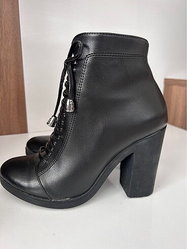 Bayan topuklu bot - Görsel 11