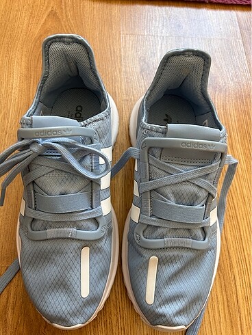 Adidas Unisex spor ayakkabı