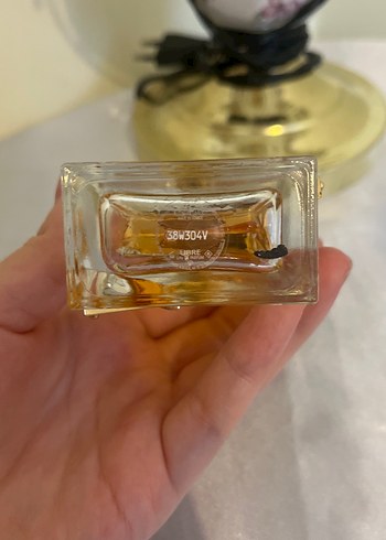  Beden Renk Yves Saint Laurent Kadın Parfümü