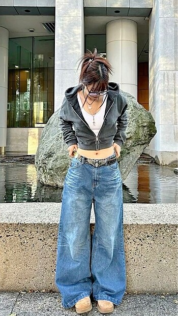 baggy wide leg jeans
