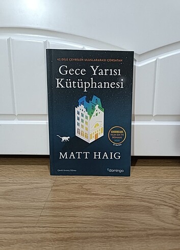 Gece yarısı kütüphanesi