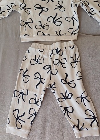1,5 Yaş Beden beyaz Renk Bebek Kız Bej fiyonk Baskılı Sweatshirt ve Pantolon Takımı