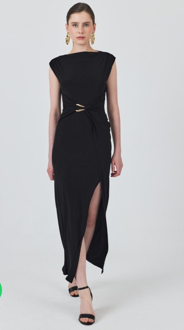 Siyah Drapeli Uzun kayık Yaka Elbise - Görsel 2