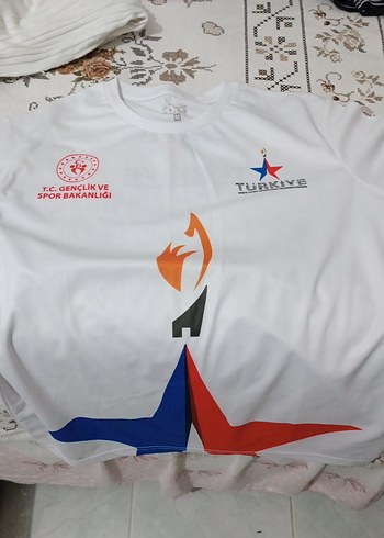 Beyaz Baskılı Kısa Kollu Spor Tişört