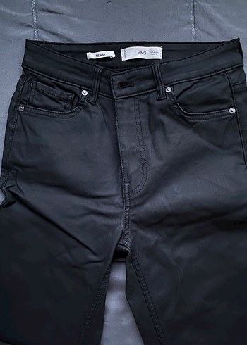 Siyah Kadın Mumlu Deri Midi Pantolon Zara - Görsel 7