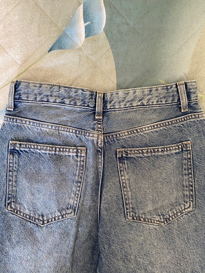 BERSHKA Düğmeli Mavi Denim Rahat Kesim Kadın Jean zara - Görsel 4