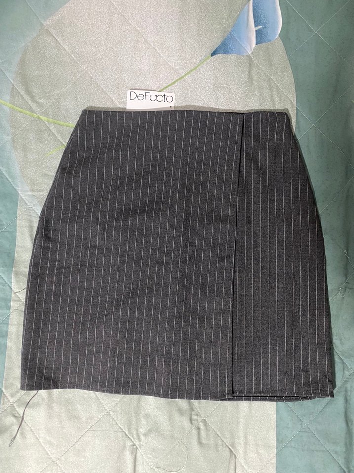 DeFacto Siyah Çizgili Pilili Midi Etek zara - Görsel 2