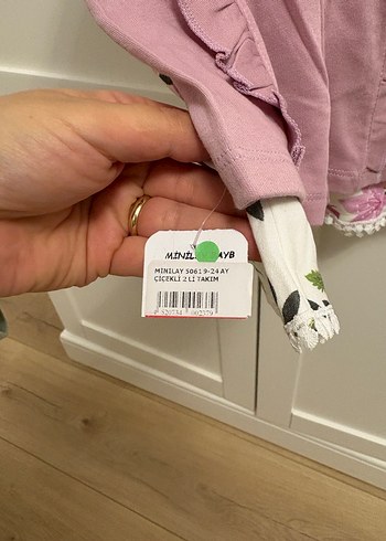 Kız Çocuk Pembe Çiçekli Volanlı Elbise - Görsel 3