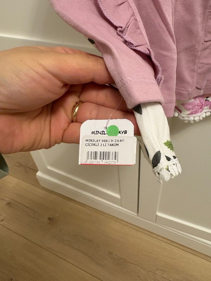 Kız Çocuk Pembe Çiçekli Volanlı Elbise - Görsel 3