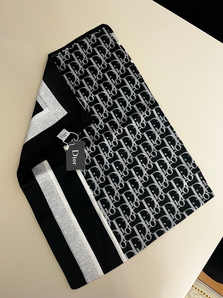 Dior Siyah Kadın Şal - Görsel 2