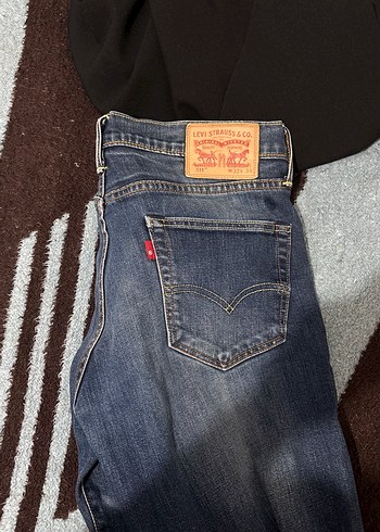 Levis Koyu Mavi Denim Jean