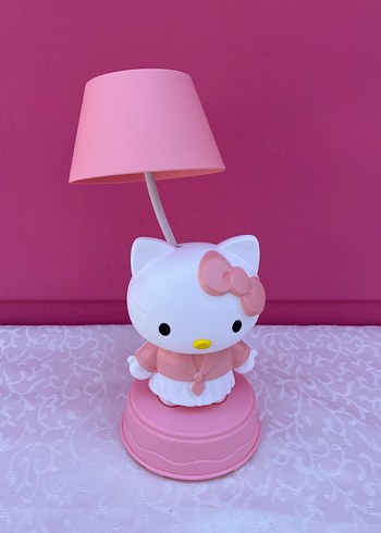 Beden Hello Kitty Temalı Pembe Masa Lambası